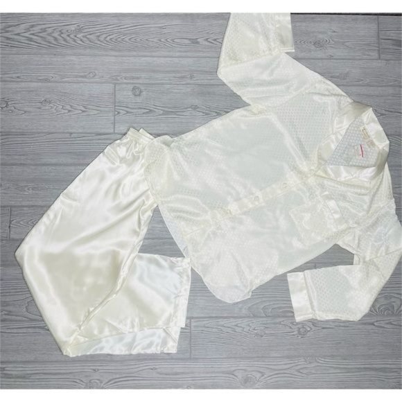 Nwt vintage Victoria secret silky sheer long sleeve shirt pajama set gold label